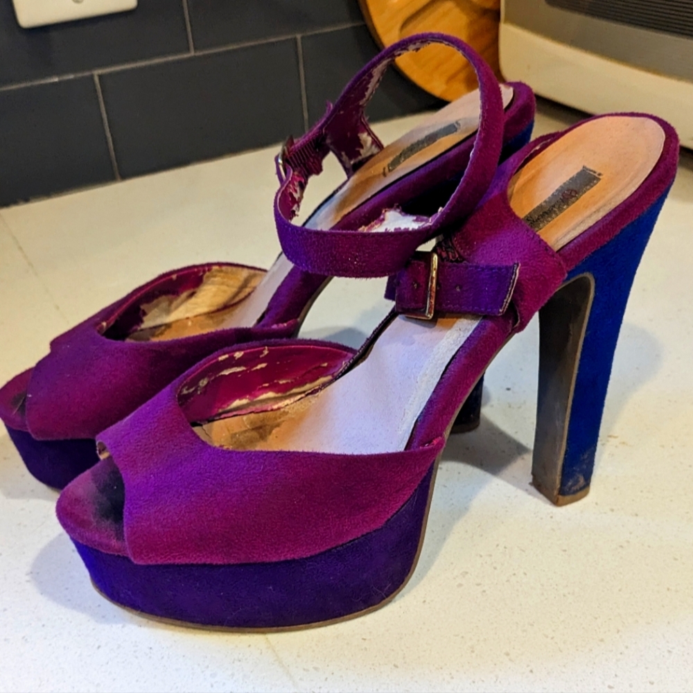 Two tone 5.5 in heels